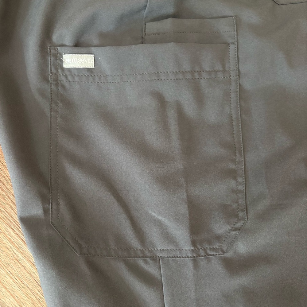 Momentum by Maevn Men's Fly Front Cargo Pant Scrubs Grey‎ XXL Stretch Waist - Picture 9 of 9